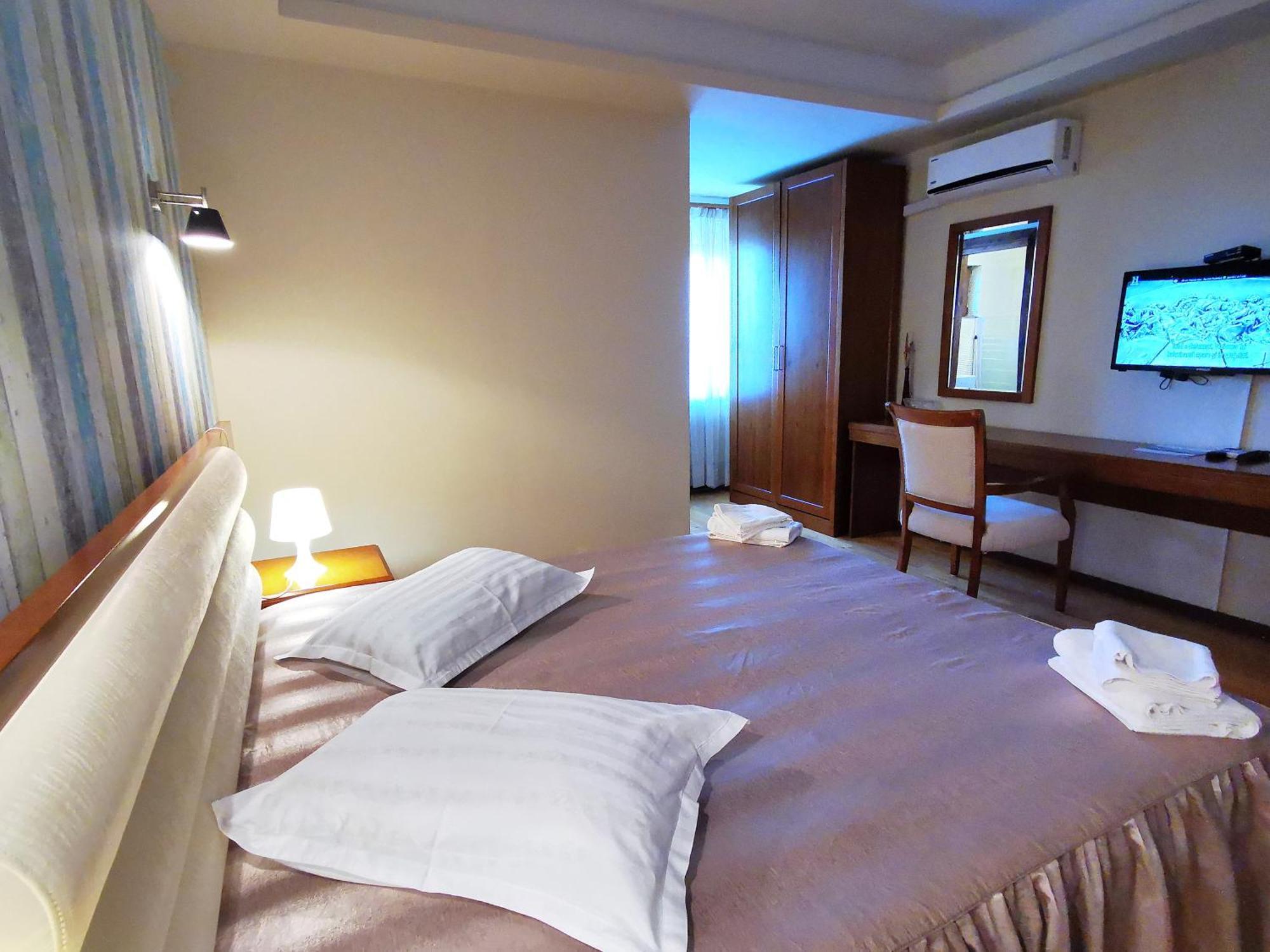 Pensiunea 4 Salcii Băltenii de Sus Habitación foto